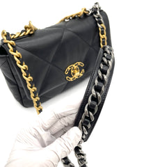 CHANEL Lambskin Quilted Medium Chanel 19 Flap Black 2023 CHANEL Lambskin Quilted Medium Chanel 19 Flap Black 2023