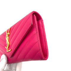 SAINT LAURENT Grain De Poudre Matelasse Chevron Monogram Flap Wallet Pink SAINT LAURENT Grain De Poudre Matelasse Chevron Monogram Flap Wallet Pink