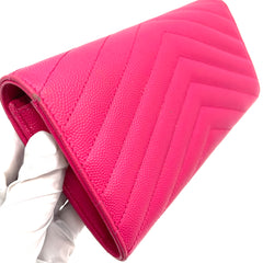 SAINT LAURENT Grain De Poudre Matelasse Chevron Monogram Flap Wallet Pink SAINT LAURENT Grain De Poudre Matelasse Chevron Monogram Flap Wallet Pink