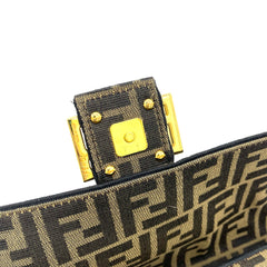 FENDI Baguette Brown FF jacquard fabric bag FENDI Baguette Brown FF jacquard fabric bag