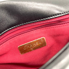 CHANEL Lambskin Quilted Medium Chanel 19 Flap Black 2023 CHANEL Lambskin Quilted Medium Chanel 19 Flap Black 2023