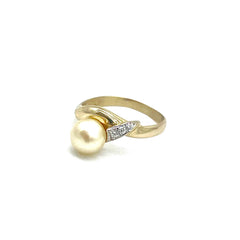 14k Yellow Gold, Pearl & Diamonds Ring