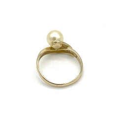 14k Yellow Gold, Pearl & Diamonds Ring