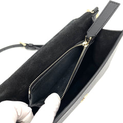 VALENTINO 스몰 락스터드 그레이니 송아지 가죽 크로스바디 백 VALENTINO 스몰 락스터드 그레이니 송아지 가죽 크로스바디 백