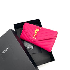 SAINT LAURENT Grain De Poudre Matelasse Chevron Monogram Flap Wallet Pink SAINT LAURENT Grain De Poudre Matelasse Chevron Monogram Flap Wallet Pink
