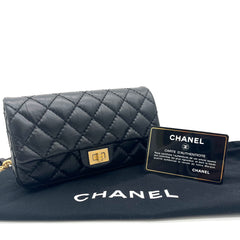 CHANEL  Aged Lambskin Quilted 2.55 Reissue Flap Belt Bag Clutch Black 2018-2019 CHANEL  Aged Lambskin Quilted 2.55 Reissue Flap Belt Bag Clutch Black 2018-2019