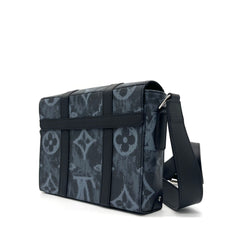 Louis Vuitton  Monogram Pastel Trunk Messenger Black Louis Vuitton  Monogram Pastel Trunk Messenger Black