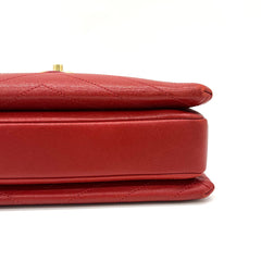 Chanel Lambskin Chevron Stitched Medium Envelope Flap Red 2018-2019 Chanel Lambskin Chevron Stitched Medium Envelope Flap Red 2018-2019