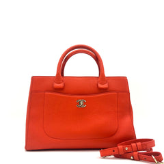 CHANEL Grained Calfskin Small Neo Executive Shopper Tote Red 2017 CHANEL Grained Calfskin Small Neo Executive Shopper Tote Red 2017