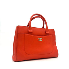 CHANEL Grained Calfskin Small Neo Executive Shopper Tote Red 2017 CHANEL Grained Calfskin Small Neo Executive Shopper Tote Red 2017