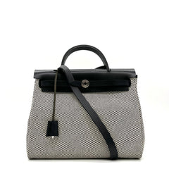 HERMES Vache Hunter Criss Viking Herbag Zip Retourne 31 PM Ecru Black HERMES Vache Hunter Criss Viking Herbag Zip Retourne 31 PM Ecru Black