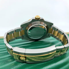 롤렉스 Oyster Perpetual Submariner Date 18K 옐로우 골드 & 스테인리스 스틸 남성용 시계, 중고- 116613LB 롤렉스 롤렉스 Oyster Perpetual Submariner Date 18K 옐로우 골드 & 스테인리스 스틸 남성용 시계, 중고- 116613LB 롤렉스