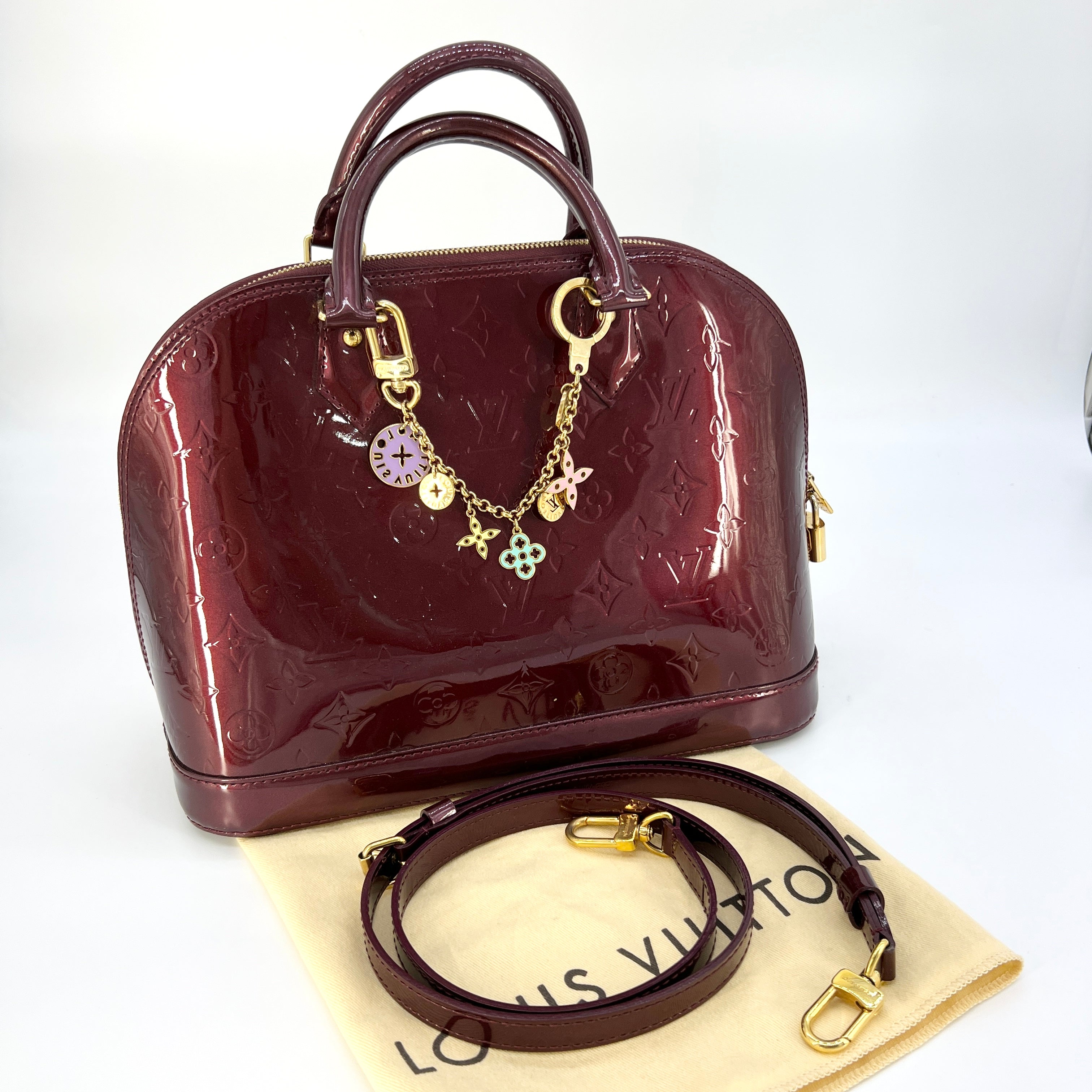 Louis Vuitton Alma Handbag Monogram Vernis MM with Chain Charm