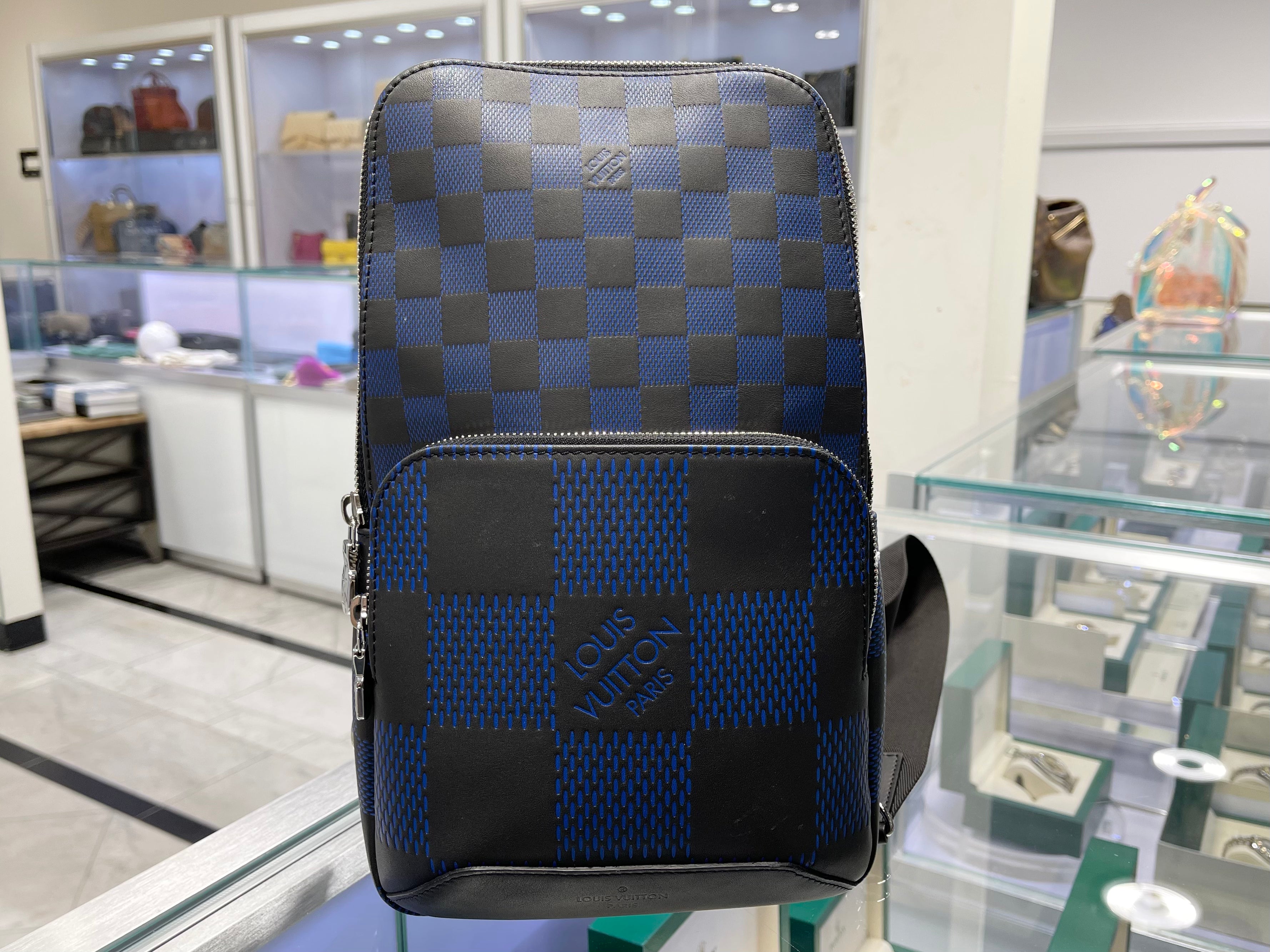 Lv damier 2025 sling bag