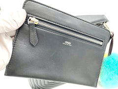 FENDI 블랙 퀼팅 가죽 DOTCOM CLICK SMALL 숄더백 FENDI 블랙 퀼팅 가죽 DOTCOM CLICK SMALL 숄더백