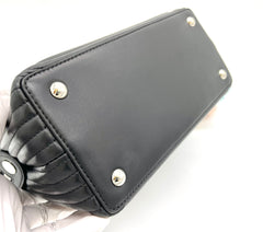 FENDI 블랙 퀼팅 가죽 DOTCOM CLICK SMALL 숄더백 FENDI 블랙 퀼팅 가죽 DOTCOM CLICK SMALL 숄더백