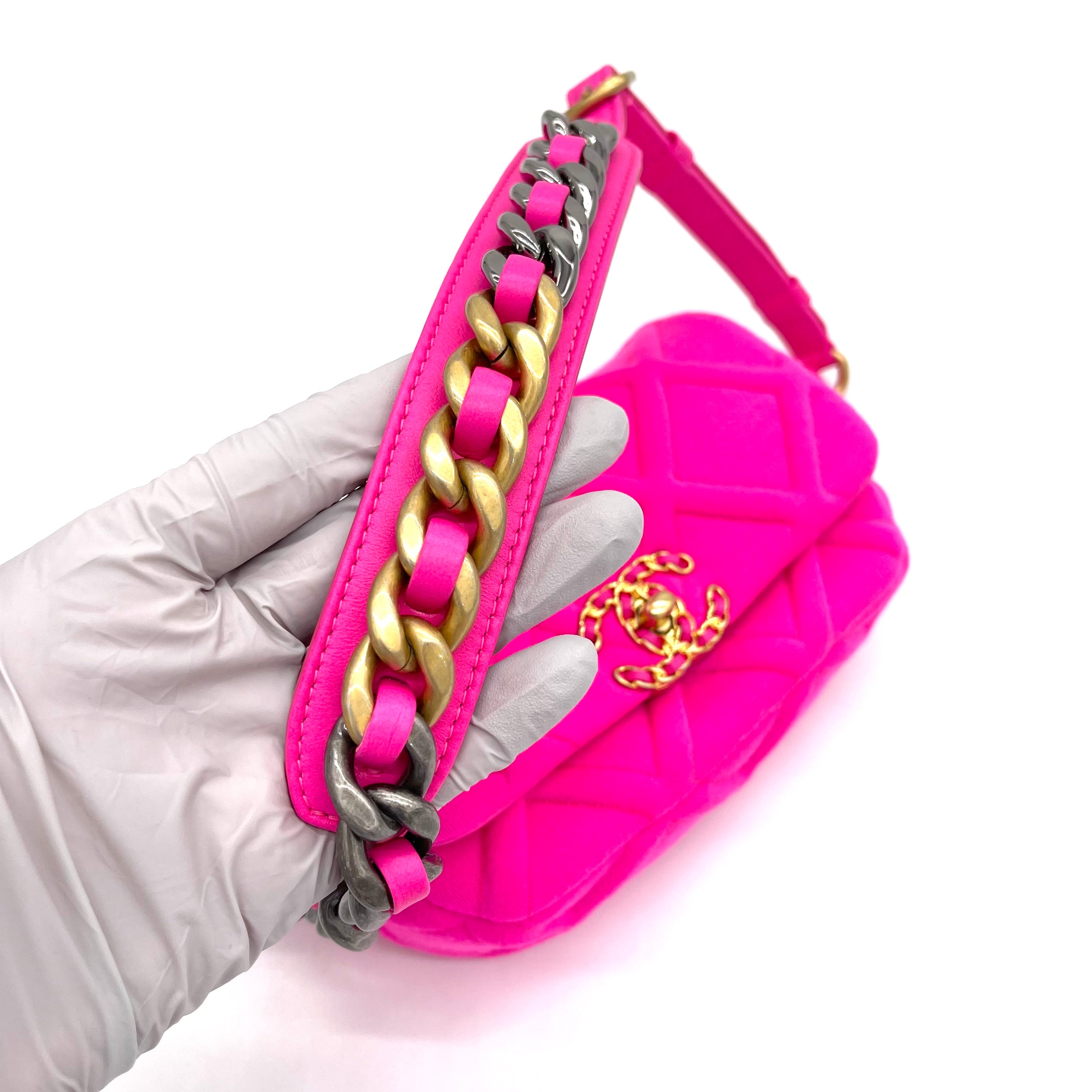 CHANEL Jersey Quilted Chanel 19 Waist Bag Pink –