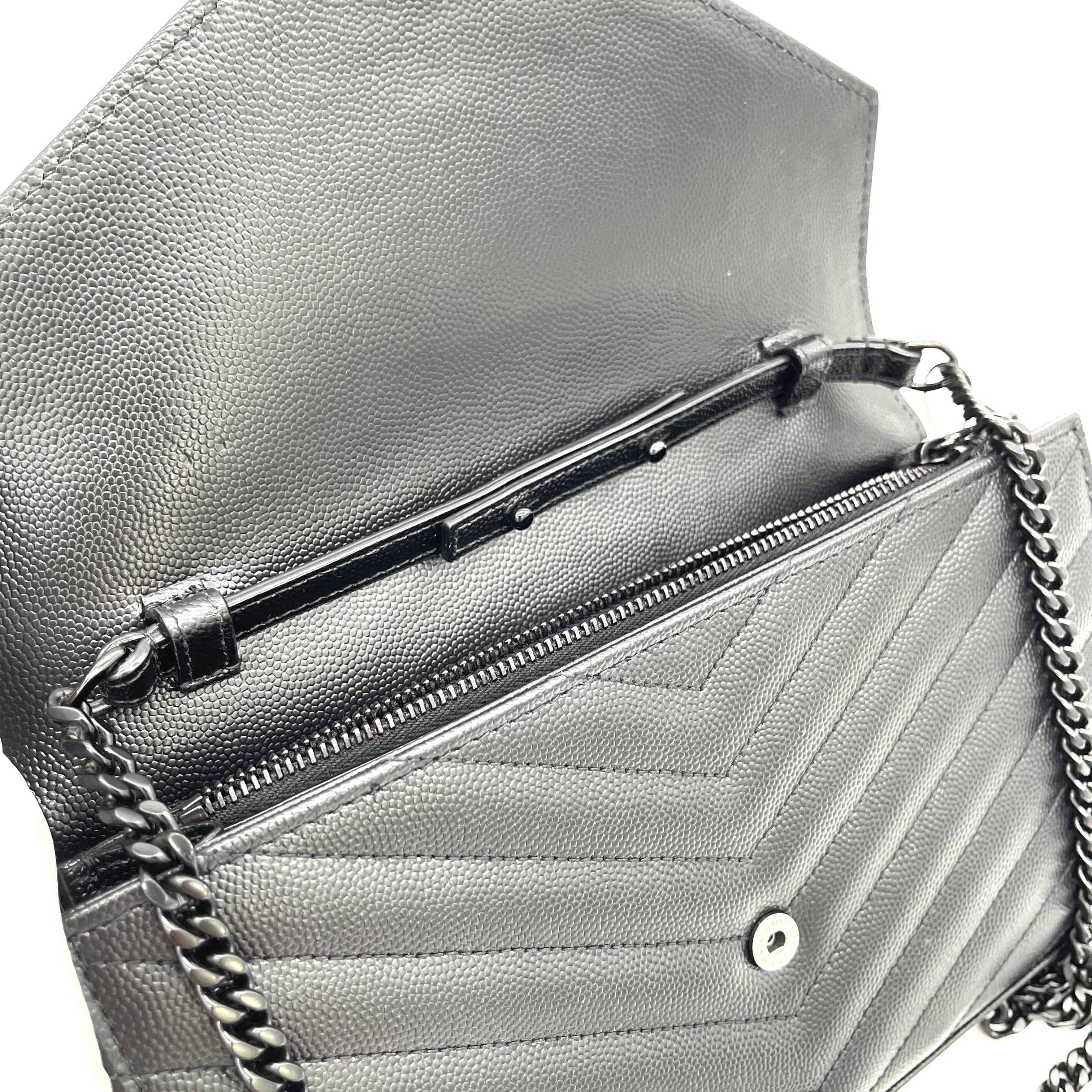 SAINT LAURENT MONOGRAMME QUILTED CHAIN WALLET BLACK SILVER PARLOUR X –  Parlour X