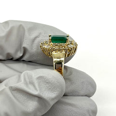 14k Yellow Gold Emerald Diamonds Ring