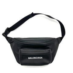 BALENCIAGA
Soft Calfskin Logo Everyday Beltpack Black