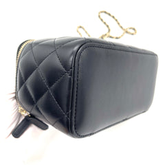 CHANEL Lambskin Quilted Small Top Handle Vanity Case with Chain – Black