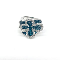 18k White Gold & Blue Diamond Flower Ring