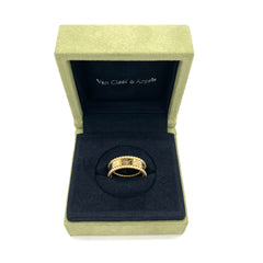 VAN CLEEF & ARPELS
18K Yellow Gold Perlee Signature Ring