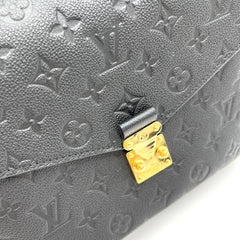 Louis Vuitton  Empreinte Pochette Metis Black