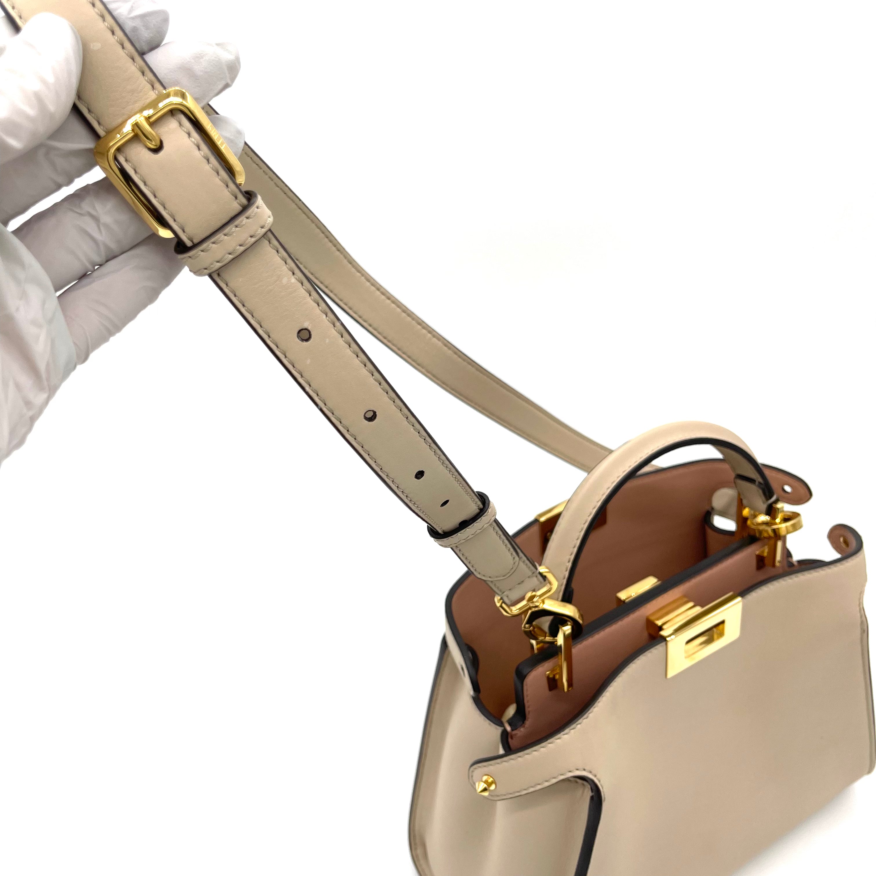 [NEW Condition]FENDI Peekaboo Mini beige leather bag