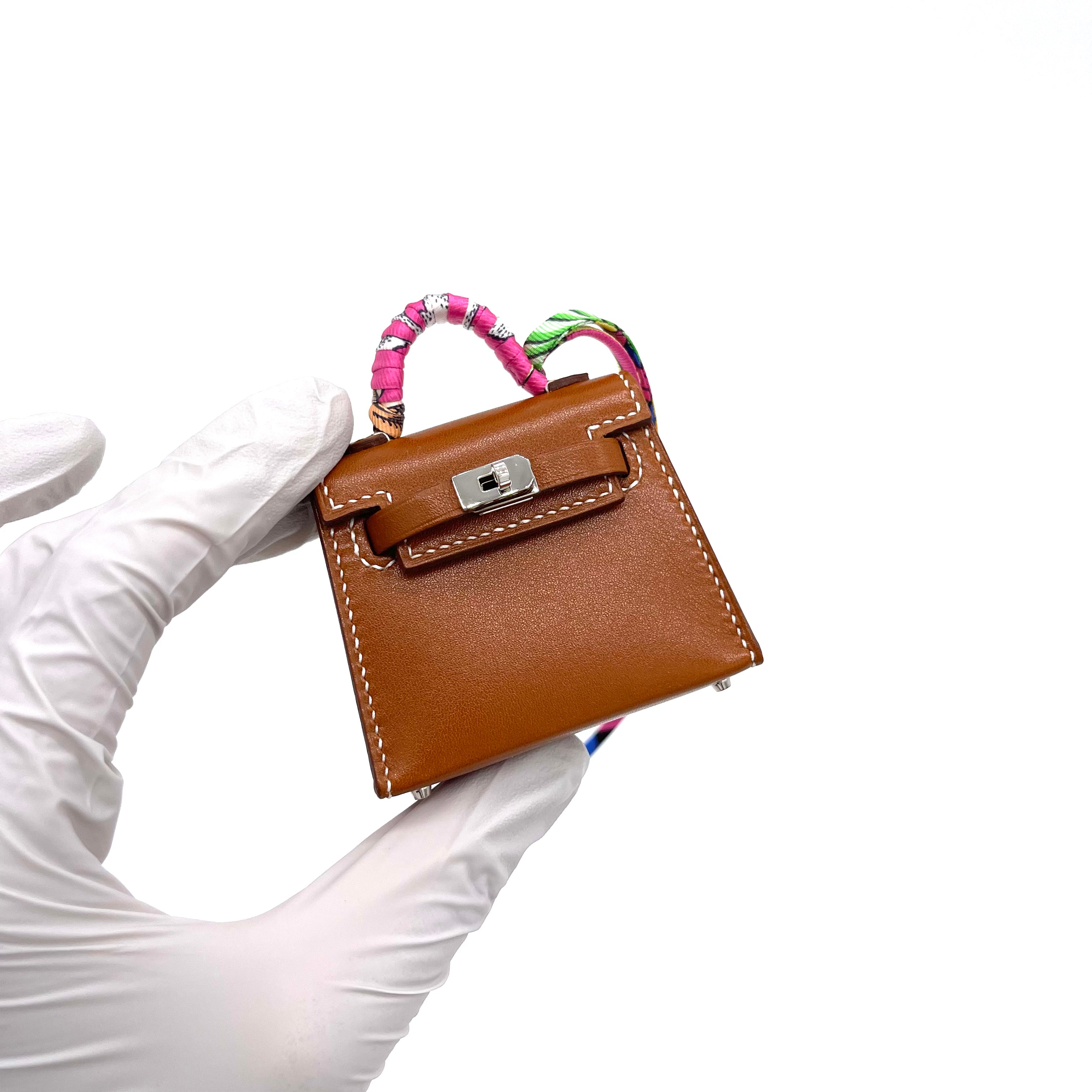 Hermes kelly discount bag charm