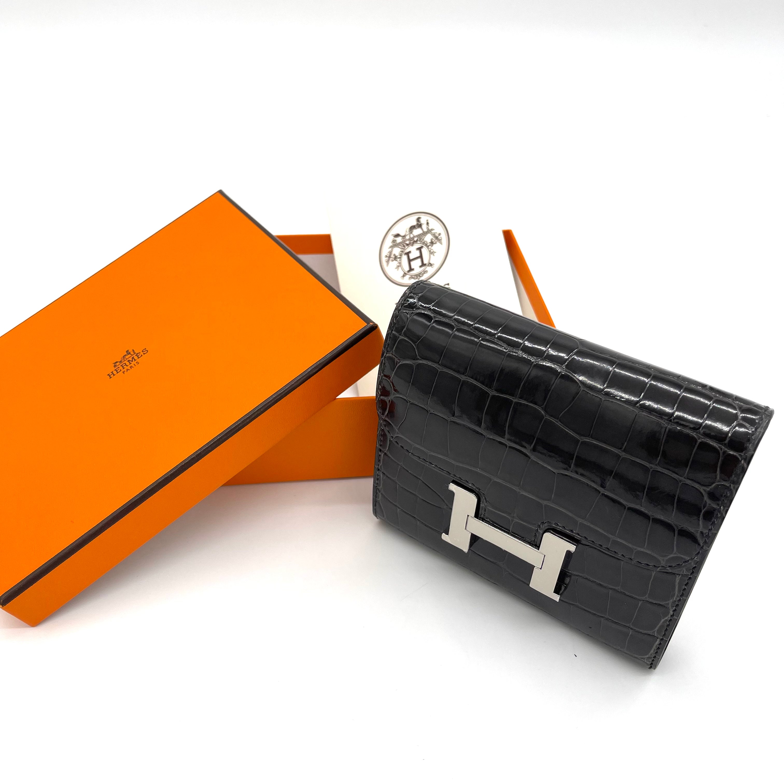 Hermes Constance Compact Wallet Black Shiny Alligator Rose Gold Hardwa –  Madison Avenue Couture