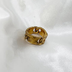 Guaranteed Authentic Versace Medusa Chain Ring Brass, Gold-Tone Metal Rare Find Chain Ring