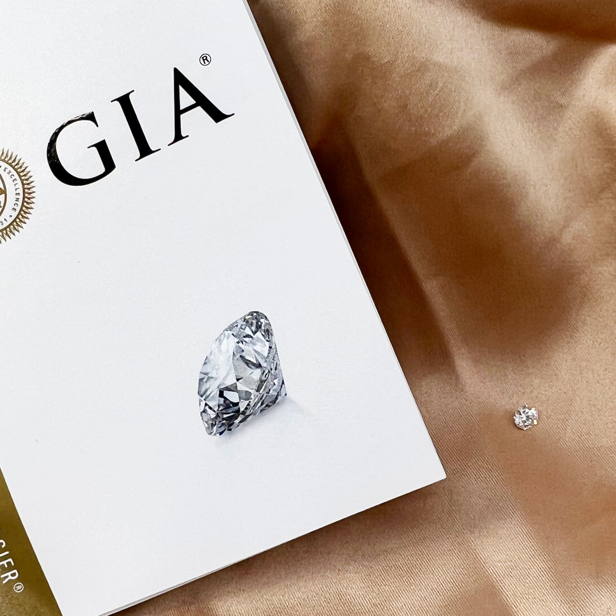 GIA 인증을 받은 정품 GIA 루즈 다이아몬드 0.5캐럿 라운드 천연 다이아몬드 0.5/F/VS1 보장