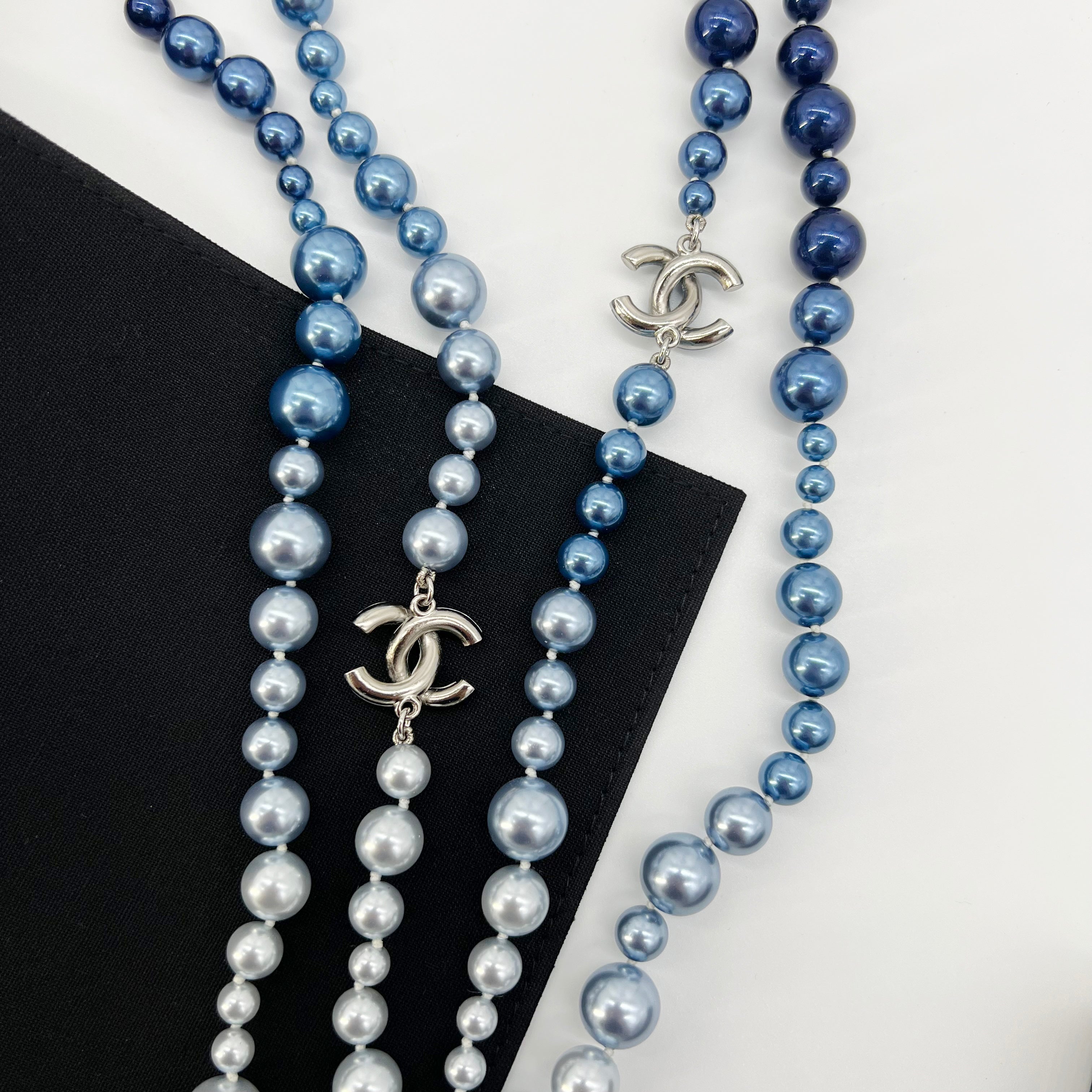 Guaranteed Authentic Chanel CC A18S Blue Gradient Pearl lined strand w