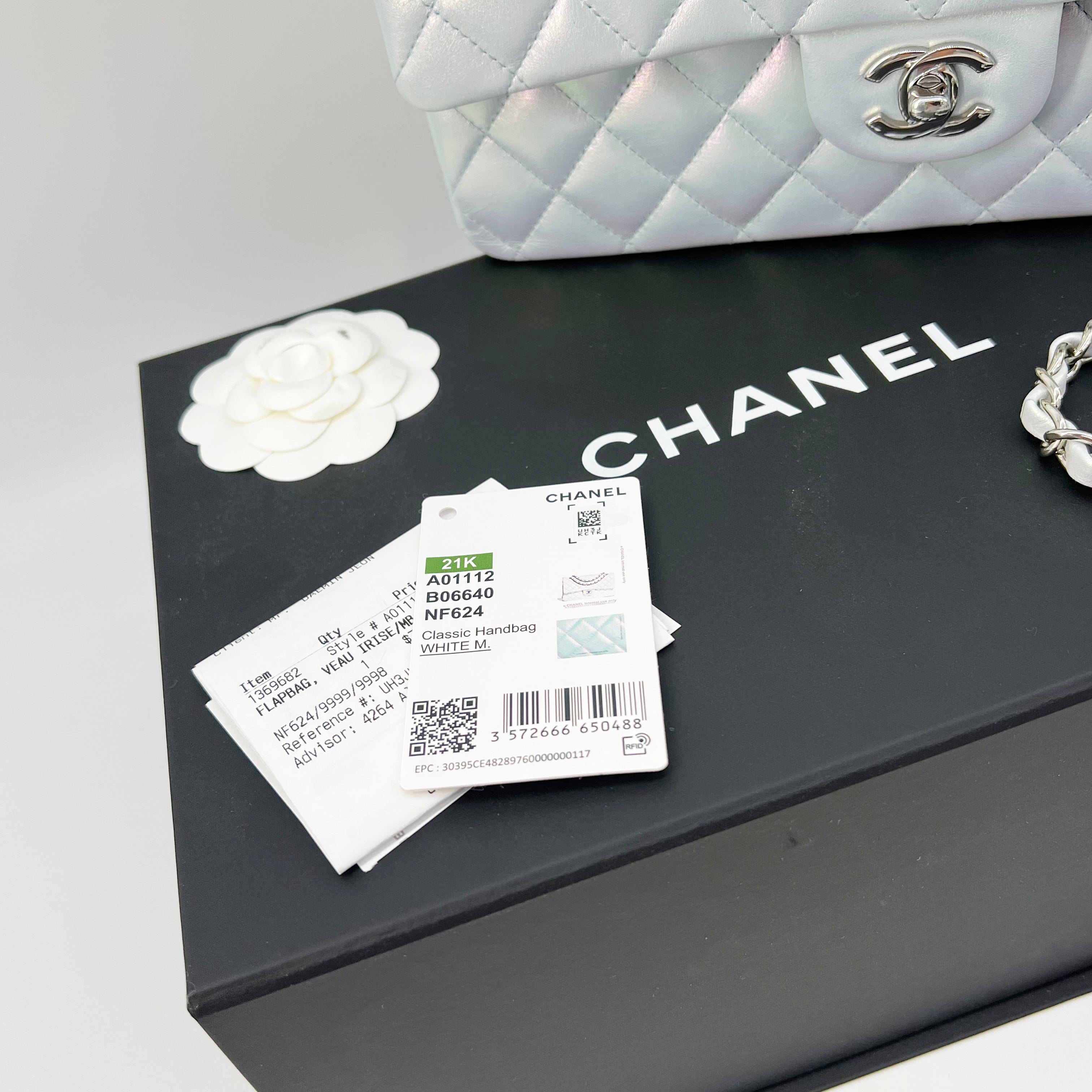 Chanel 21k my perfect mini flap in caviar, mod shots