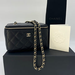 Guarantee Authentic CHANEL Caviar Quilted Gold Hardware Small Tiny CC Vanity Case With Chain Black Crossbody