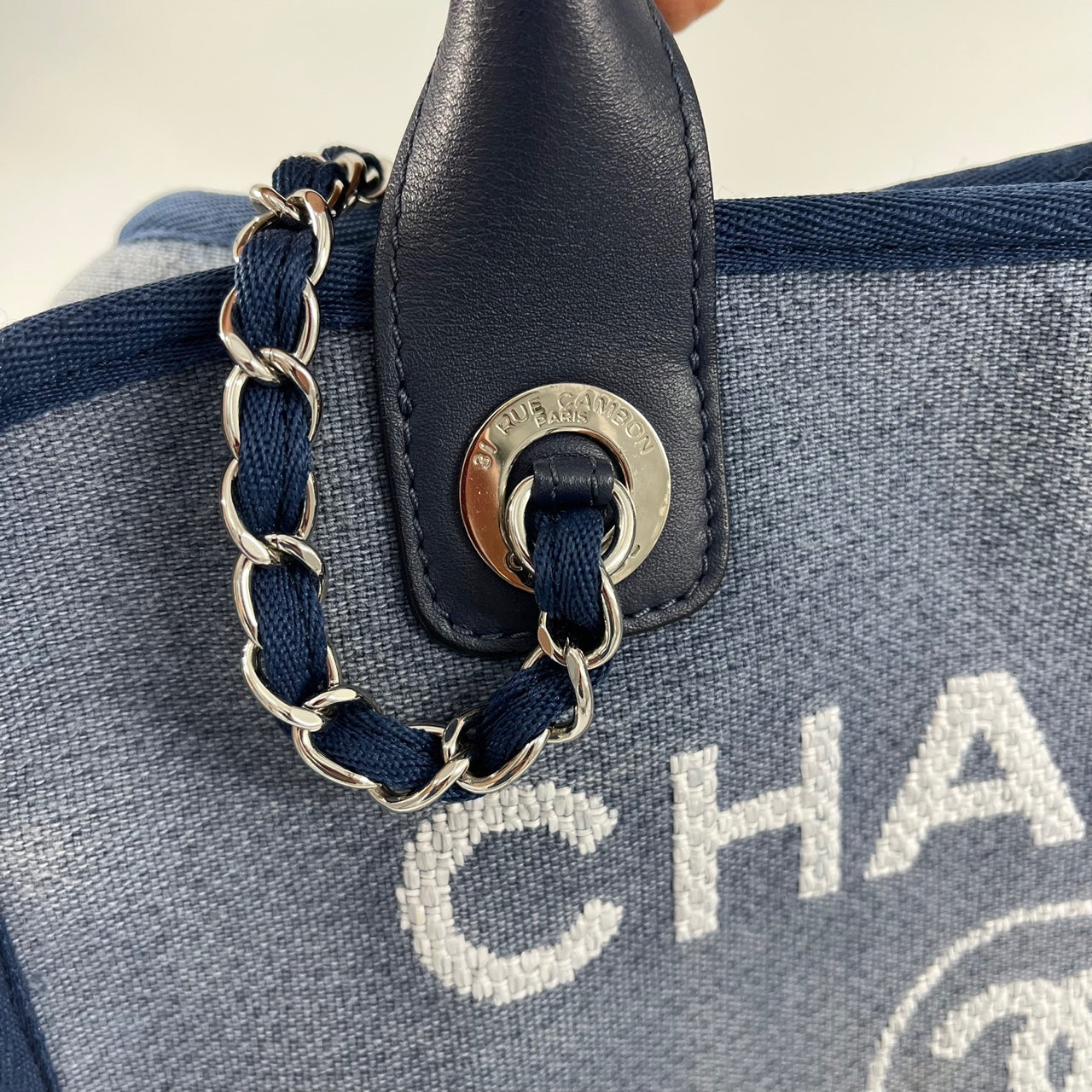 Chanel Denim CC Zip Around Wallet (SHF-16443) – LuxeDH