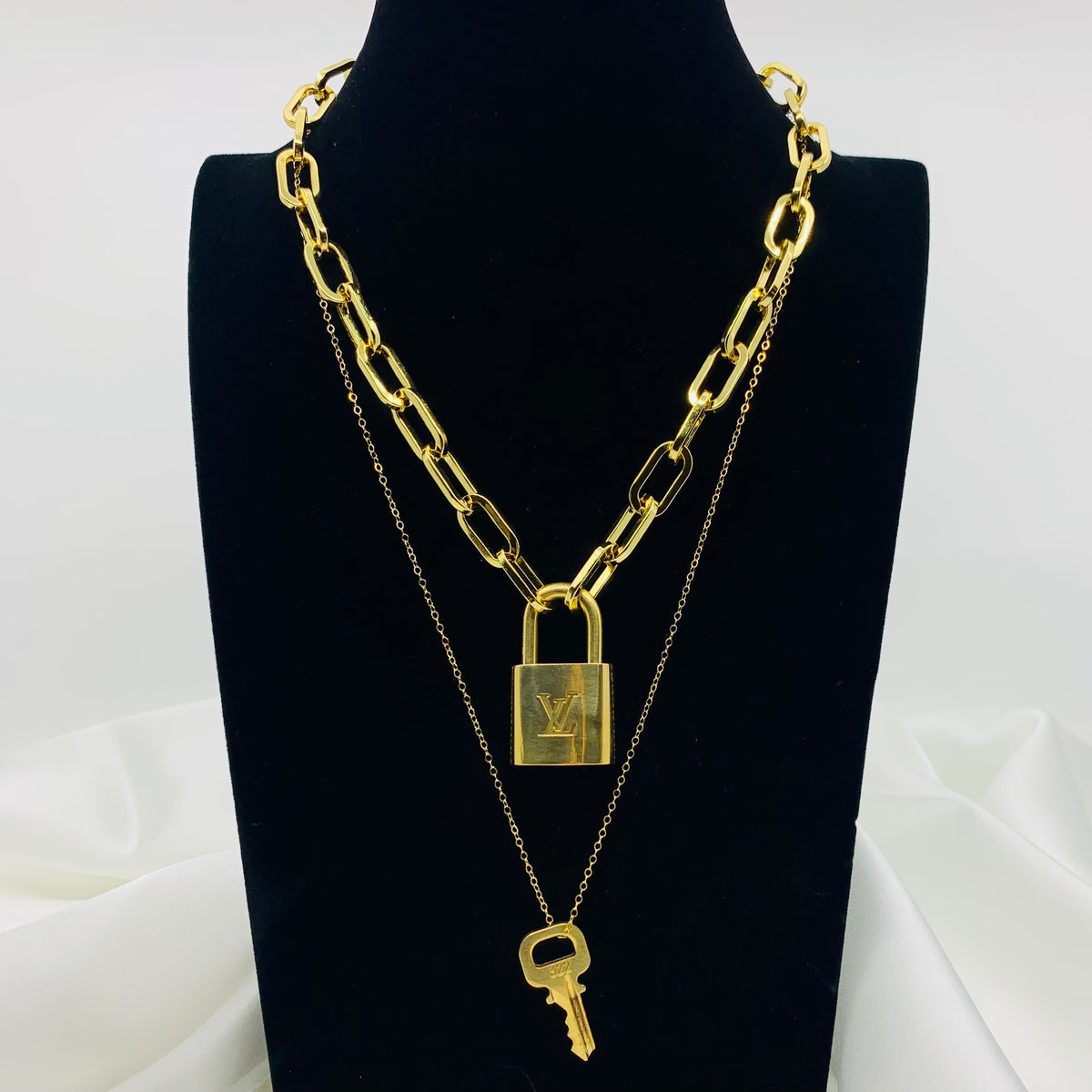 Louis Vuitton Mens Chain Necklace Replica