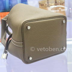 HERMES Taurillon Clemence 피코틴 락 18 PM 골드