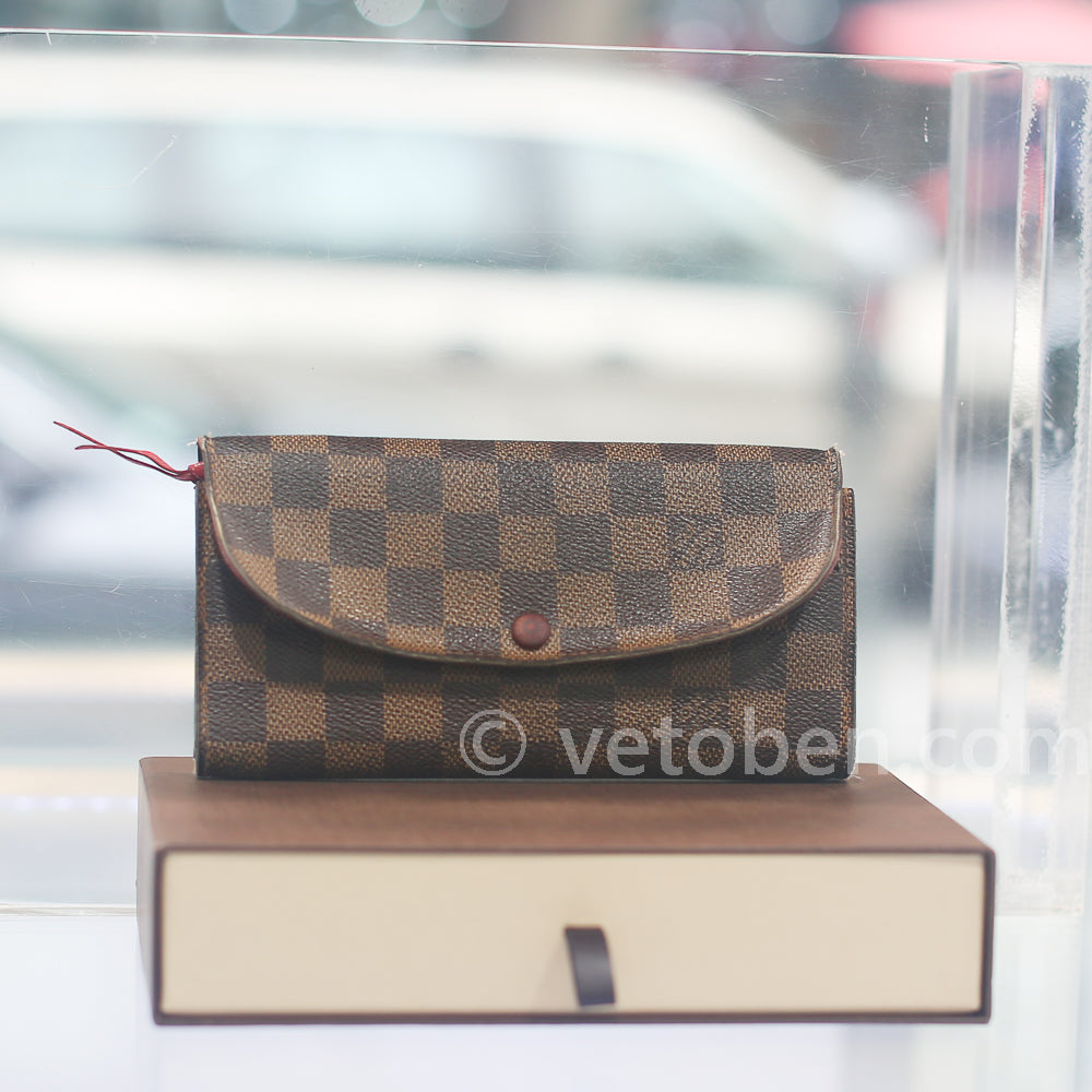 LOUIS VUITTON Damier Ebene Emilie Wallet