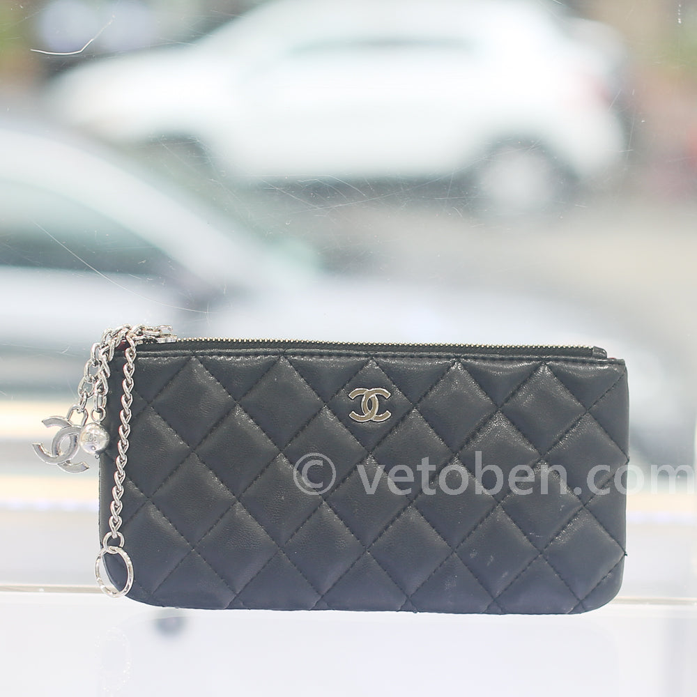 CHANEL Quilted Zip Pouch Black