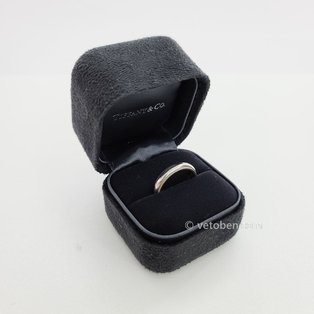 Tiffany Classic Milgrain Wedding Band Platinum Ring