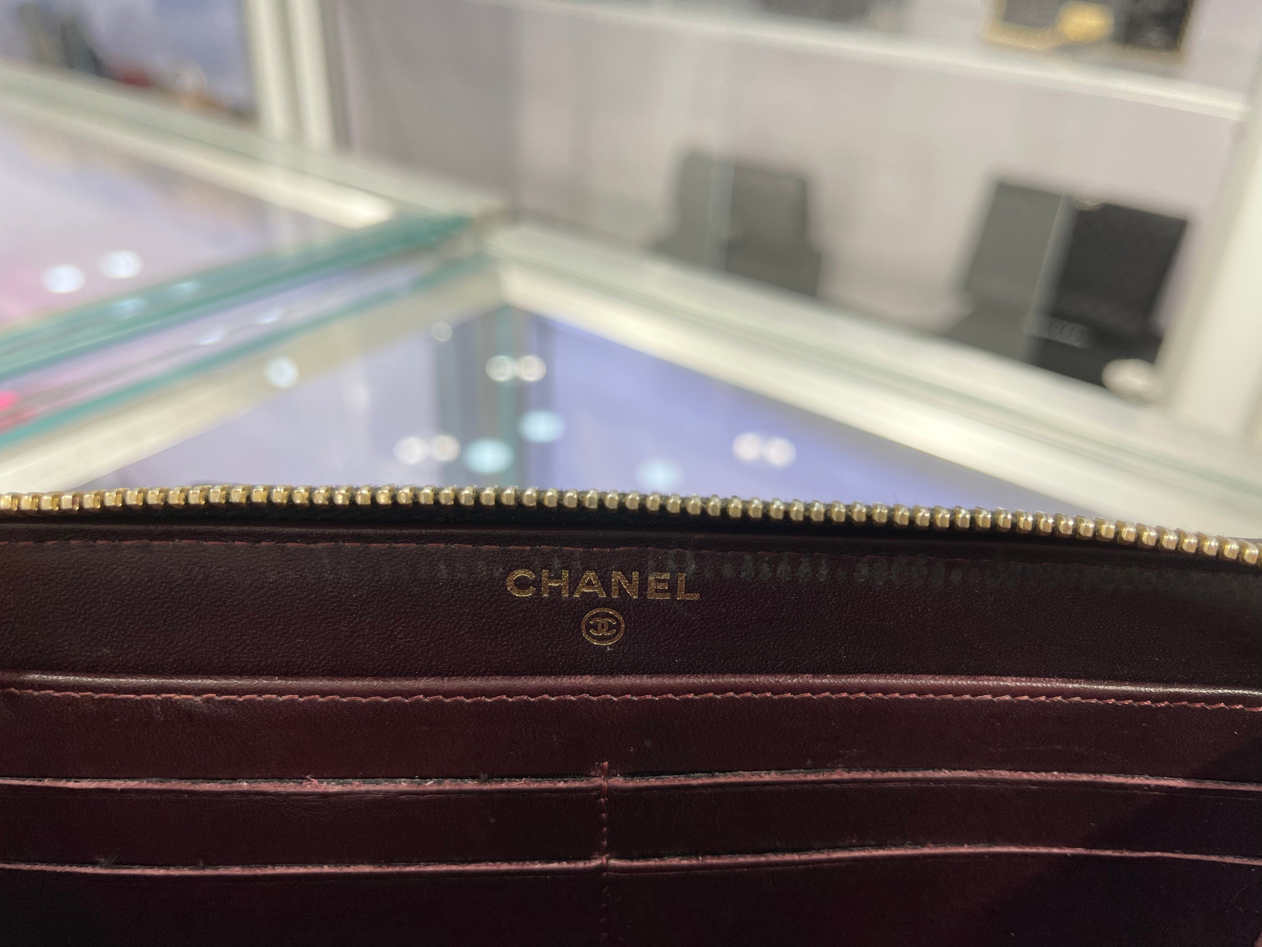 CHANEL 캐비어 퀼팅 라지 거싯 지퍼 어라운드 지갑 블랙