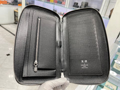 Louis Vuitton Taiga Taiga Leather Card Case Boreal Organizer de