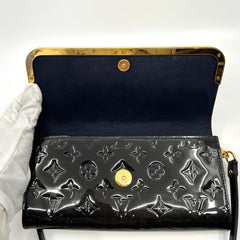 LOUIS VUITTON 베르니스 블랙 MM 아마란테 포쉐트 클러치 백