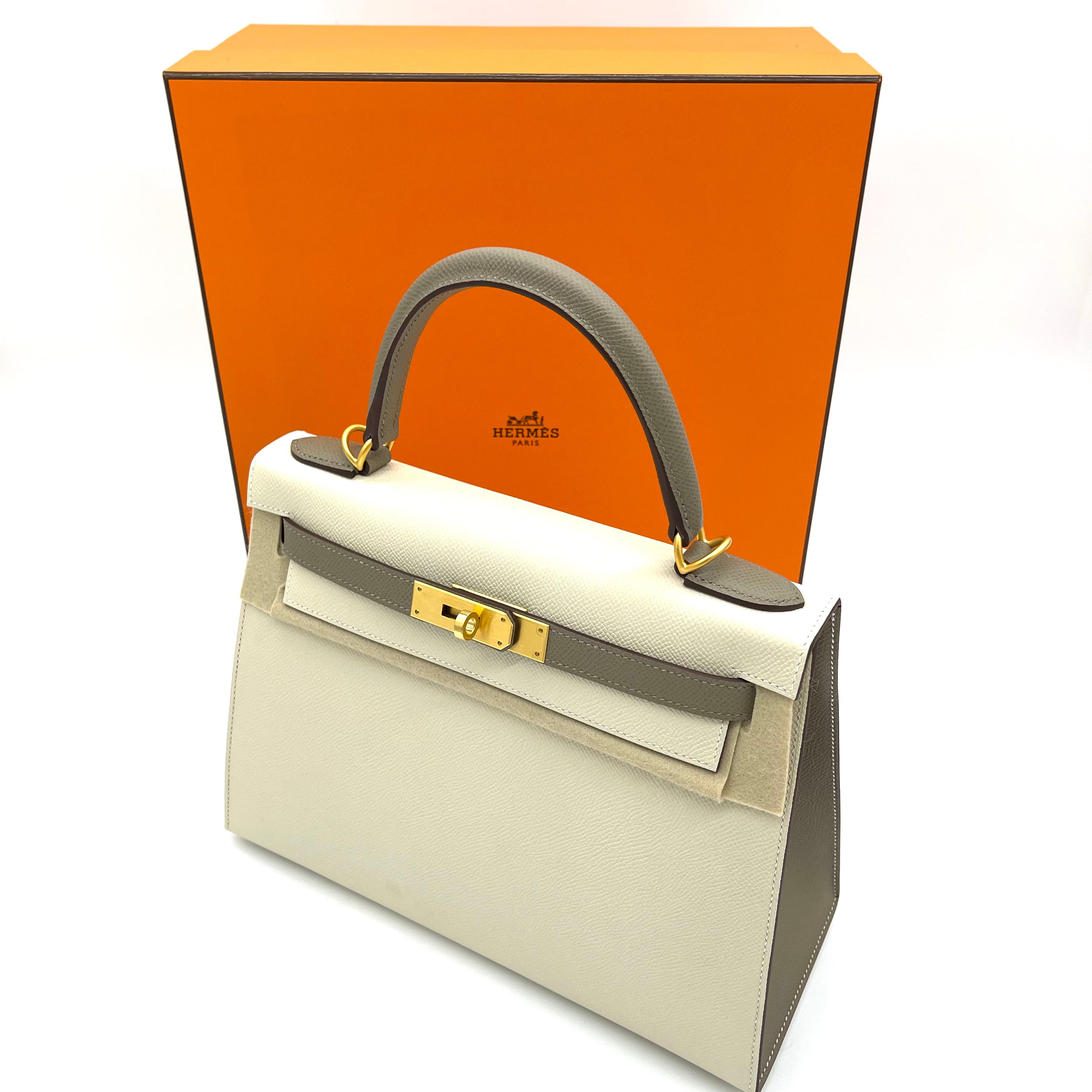 Brand New HERMES New Craie and Etoupe Epsom HSS Special Order Sellier Kelly 28