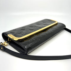 LOUIS VUITTON 베르니스 블랙 MM 아마란테 포쉐트 클러치 백