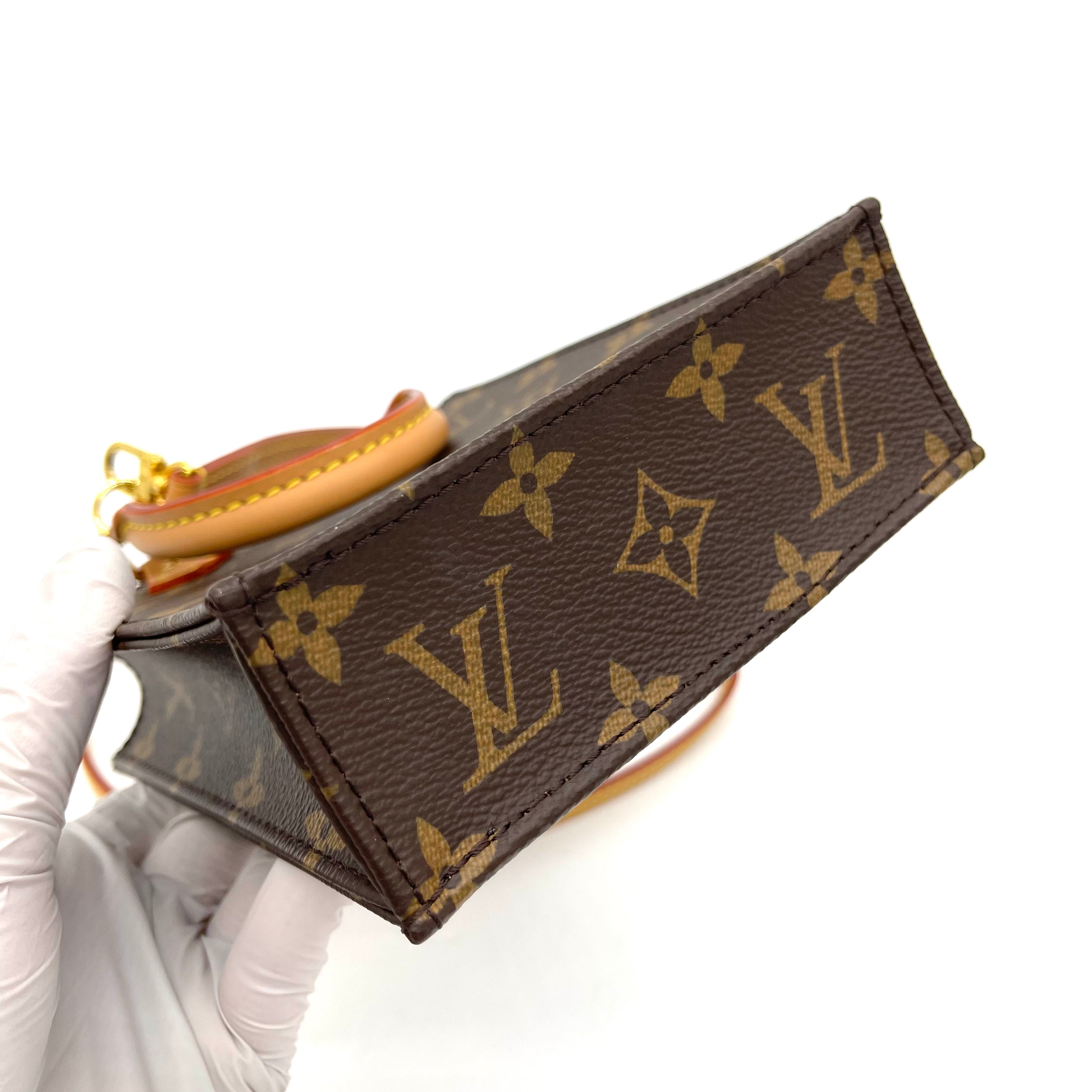 Sac pochette vuitton hot sale