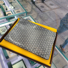 GOYARD POUCH