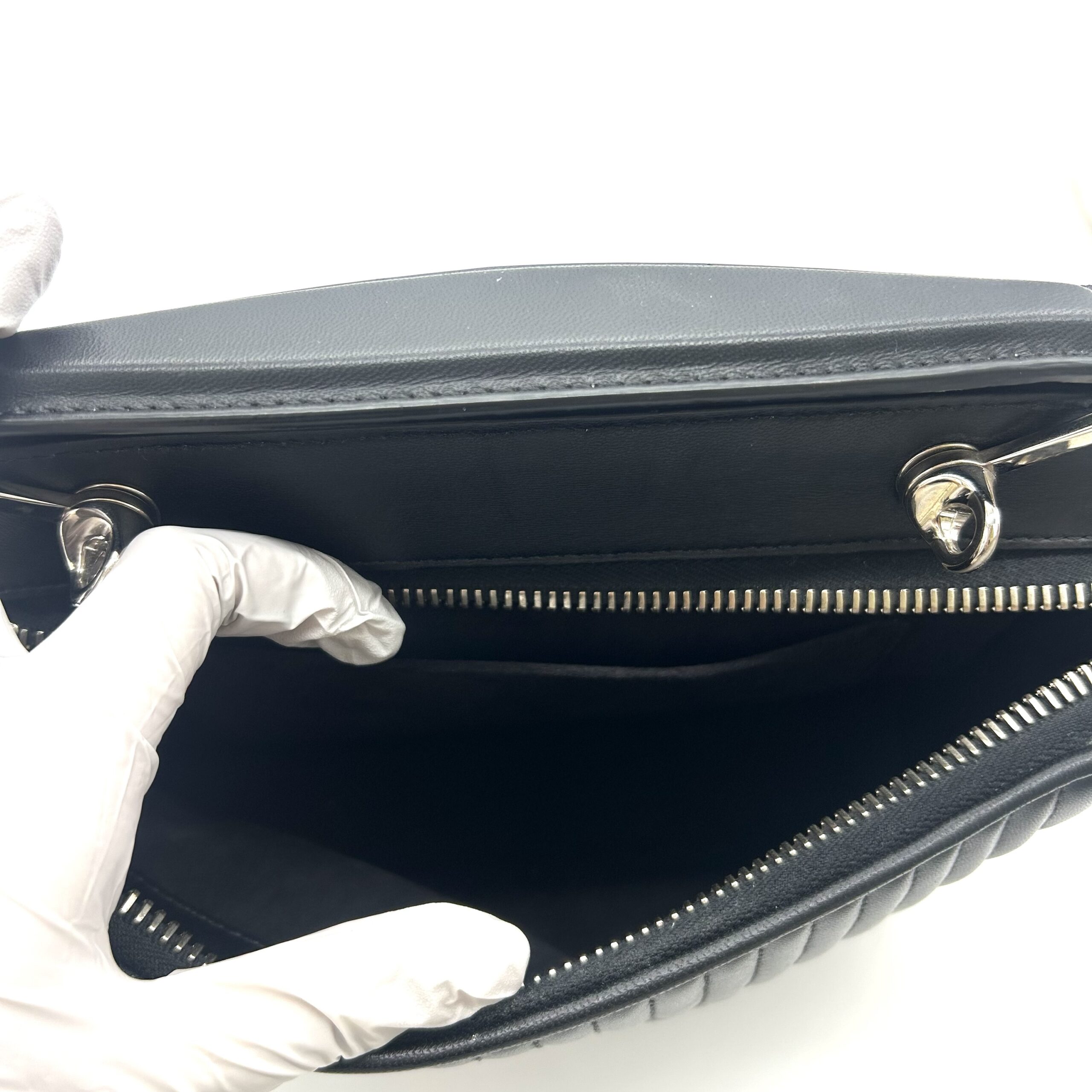 FENDI black quilted leather DOTCOM CLICK SMALL Shoulder Bag - Image 8